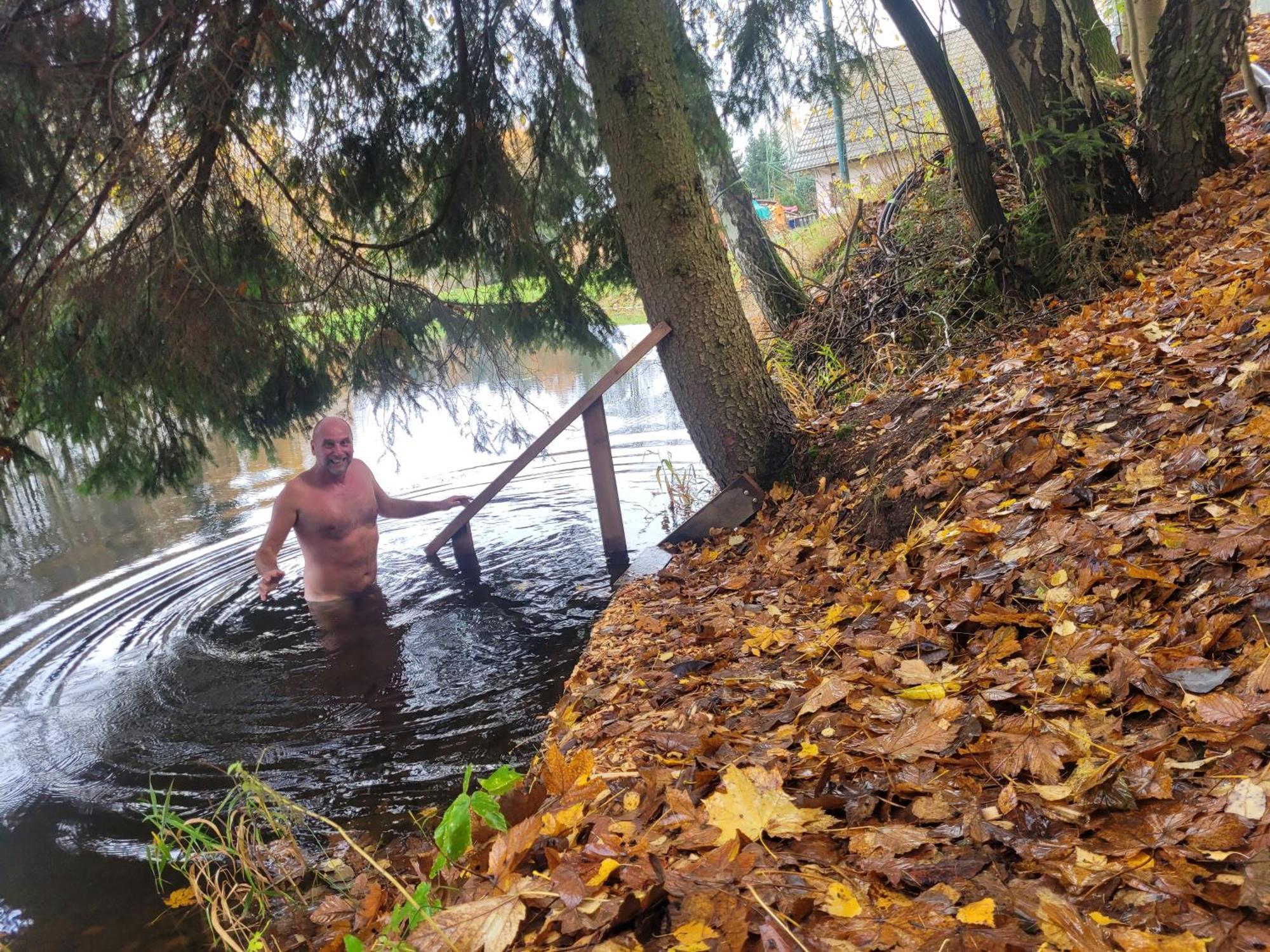 Srub Na Svahu Sjezdovky V Radvanicich Radvanice  Zewnętrze zdjęcie